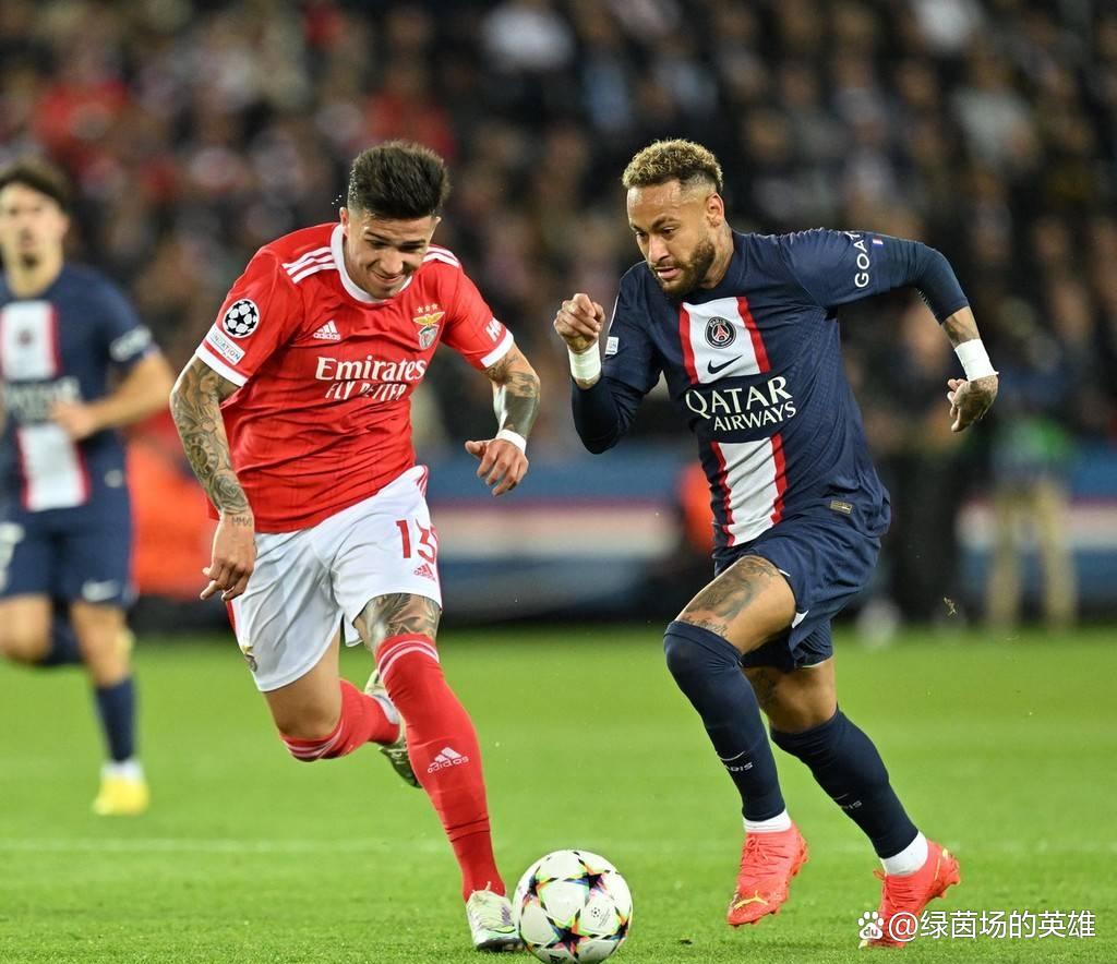 巴黎圣日耳曼险胜巴萨,范戴克梅开二度西甲 巴黎圣日耳曼险胜巴萨,范戴克梅开二度西甲